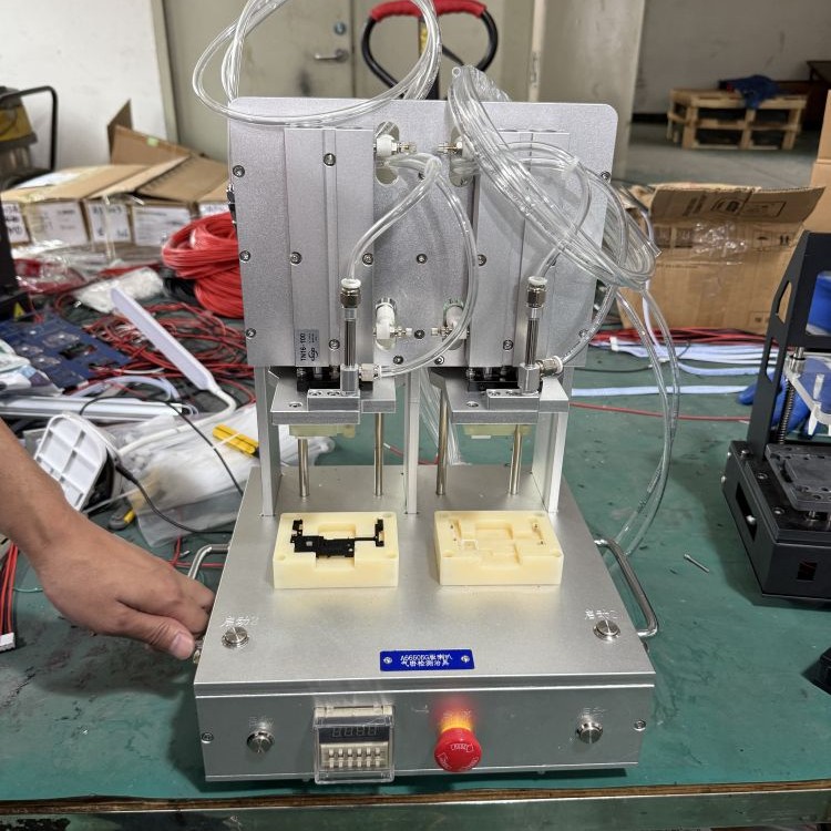 Dual‑station pneumatic pressing fixture, workshop equipment for electronic component pressing and assembly processing