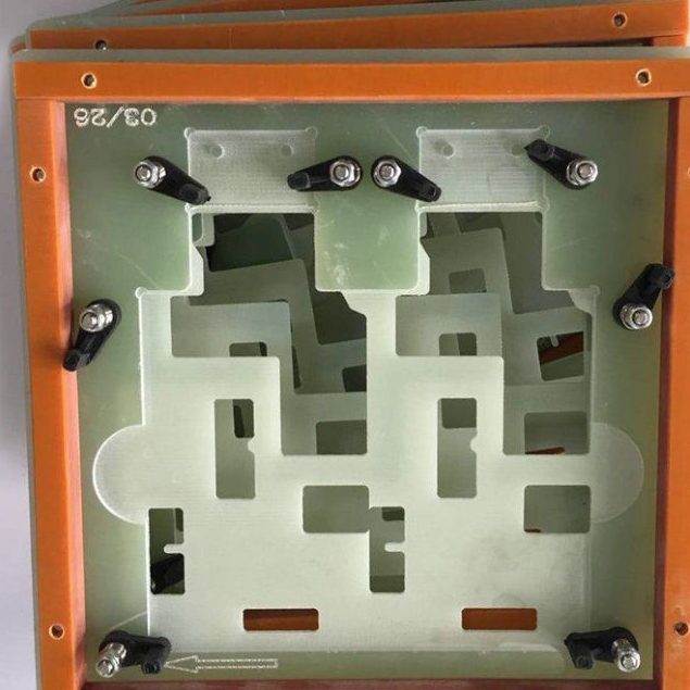 Custom FR4 wave soldering pallet with toggle clamps for PCB wave solder assembly
