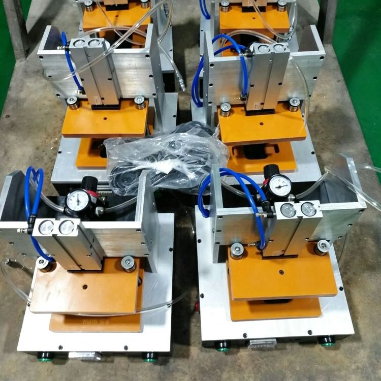 Batch pneumatic pressing assembly fixture with multiple pneumatic cylinders for product press fitting